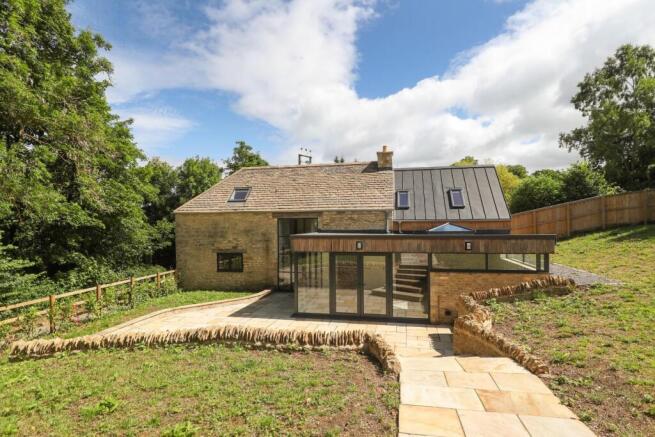 3-bed detached on Yokehouse Lane, Stroud, £950,000