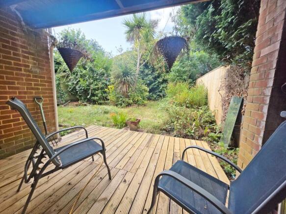 Covered Decking &Gdn