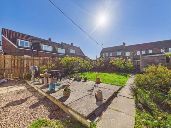 2 bed Semi-Detached for sale Image 11