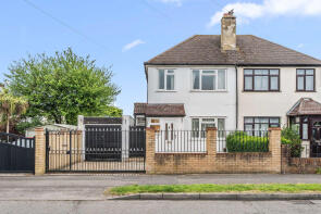 2, Central Avenue, West Molesey KT8 2QX