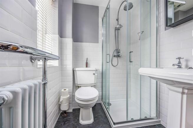 En-Suite Shower