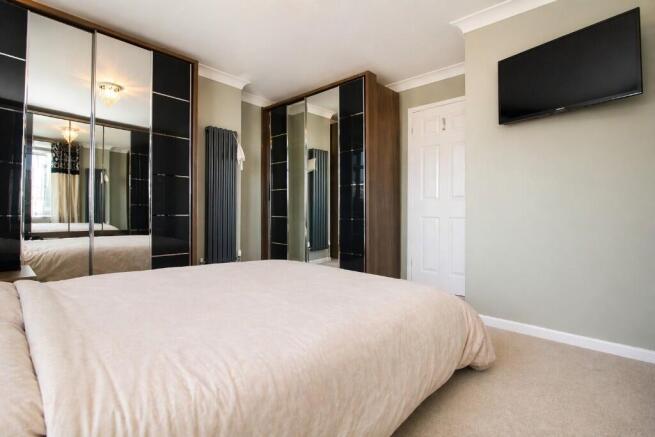 2 bed Detached for sale Image 11
