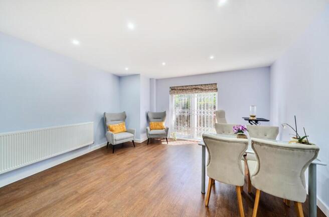 Davidson Frost-Wellings, DFW, Royal Court, Living 