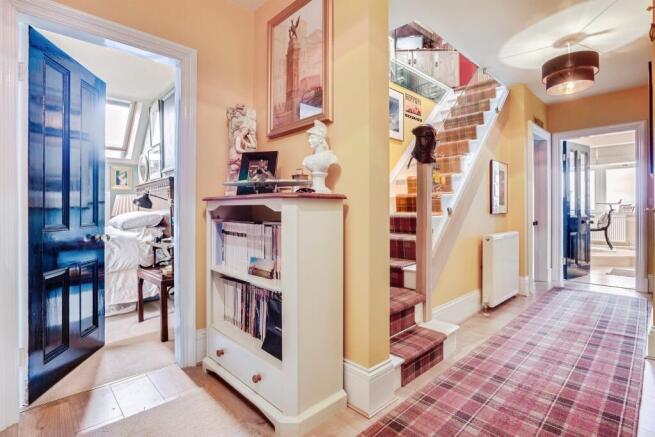 2 bed Penthouse for sale Image 11
