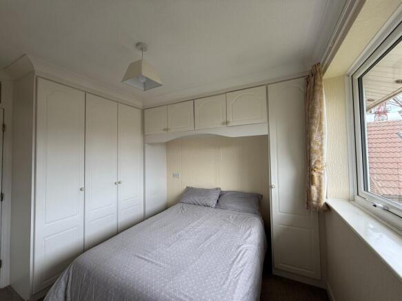 2 bed Apartment for sale Image 4
