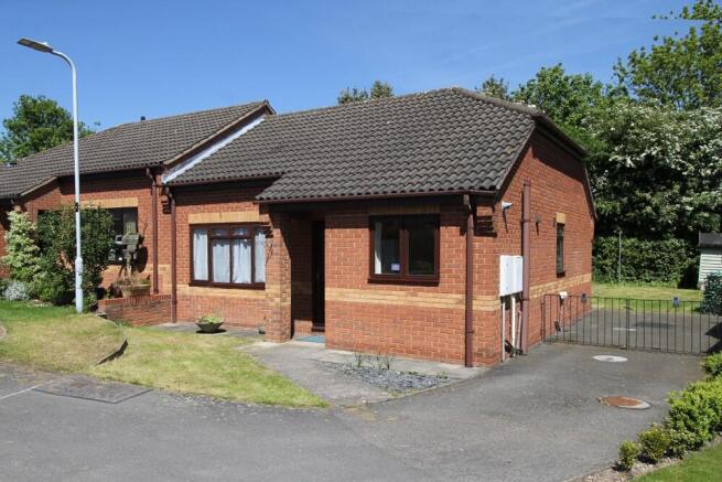 Roesia Close (Main)