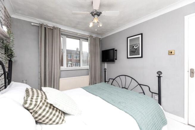 3 bed Semi-Detached for sale Image 10