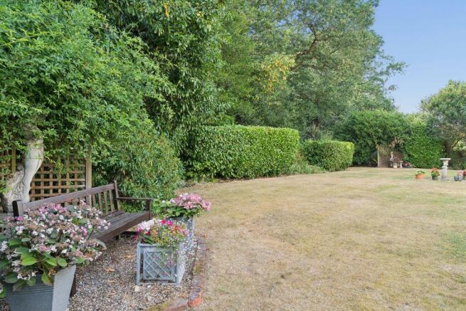 Green Lane, Farnham Common photo 4