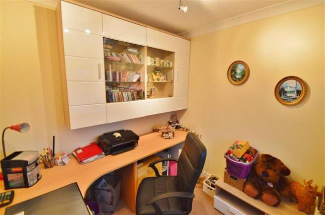 Photo 9