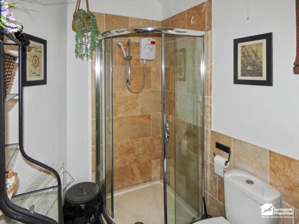 4 bed Terraced for sale Image 11