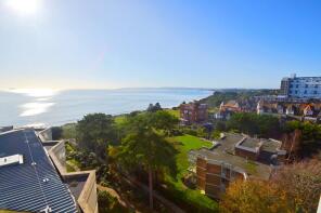33, 14 Tower Court, West Cliff Road, Bournemouth BH2 5HA