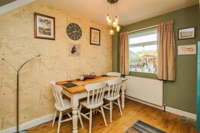 3 bed Terraced for sale Image 6