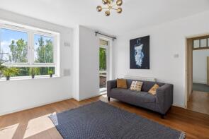 18, Hayter House, Sundew Avenue, London W12 0RW