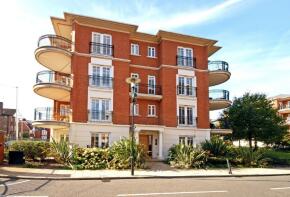 Flat 5, 34 Pelabon House, Clevedon Road, Twickenham TW1 2TR