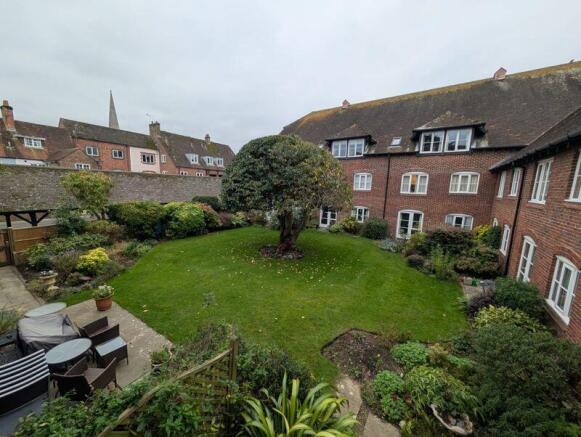 Communal Gardens.jpeg
