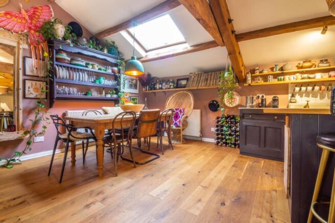 3 bed Terraced for sale Image 7