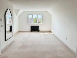 134, Jasmine Square, Reading RG5 4BW