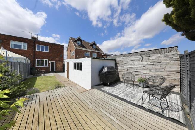 2 bed Semi-Detached for sale Image 8