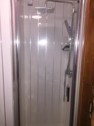 4 bed House Share to rent Image 7