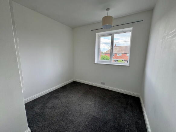 3 bed Semi-Detached to rent Image 10