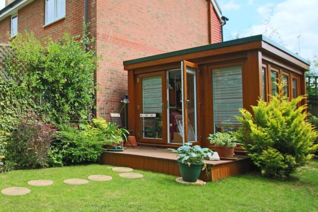 Contemporary Garden Stuido