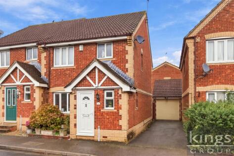 Pettys Close, Cheshunt