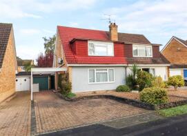 8, Fairmile, Fleet GU52 7UR