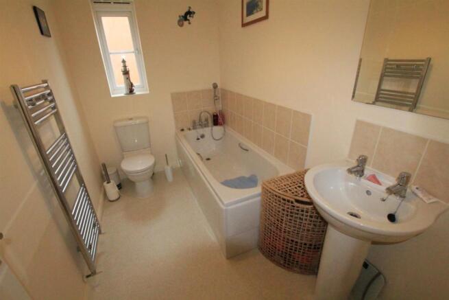 Family Bathroom/WC