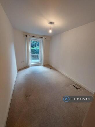 Double Bedroom_1