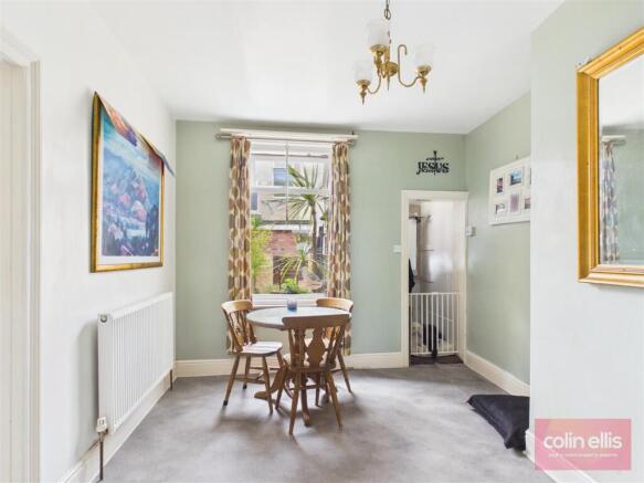 3 bed Terraced for sale Image 4