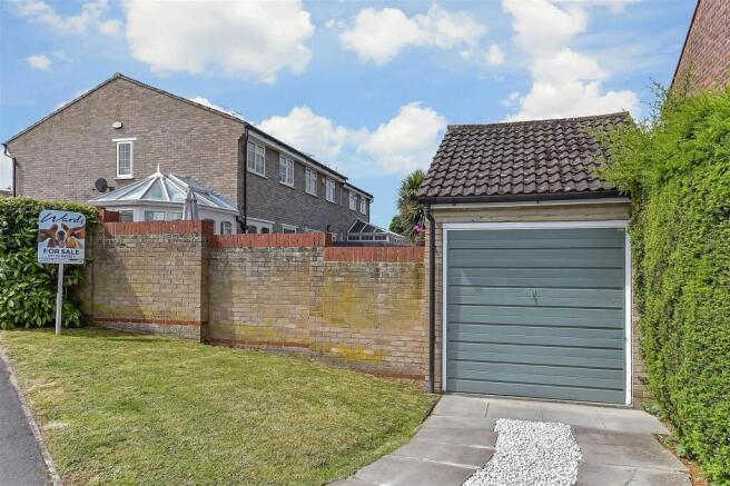 Driveway/Parking