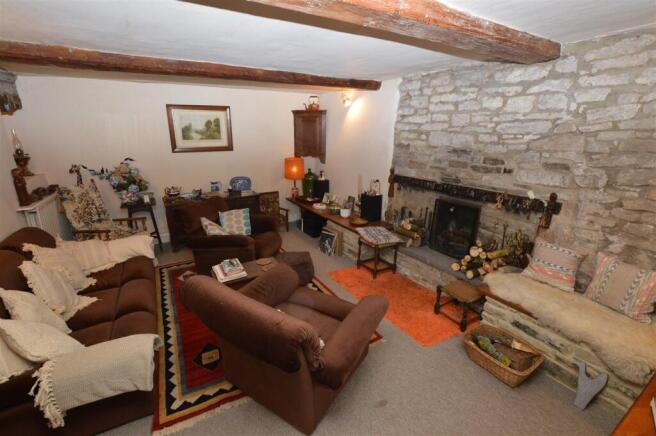 4 bed Cottage for sale Image 5