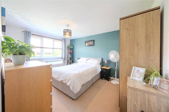 2 bed Apartment for sale Image 12