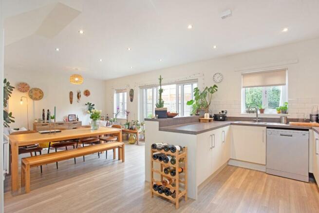 Kitchen/Dining Room