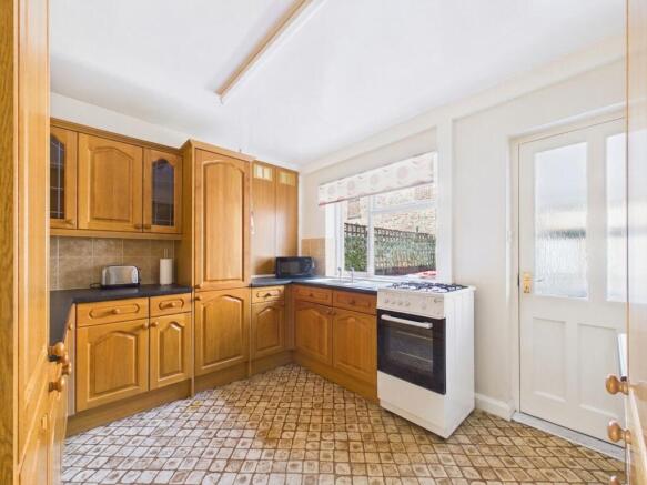3 bed Semi-Detached for sale Image 5