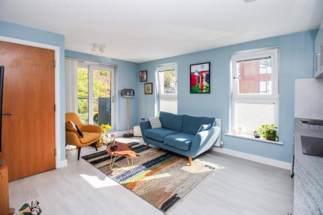 2 bed Town House for sale Image 6