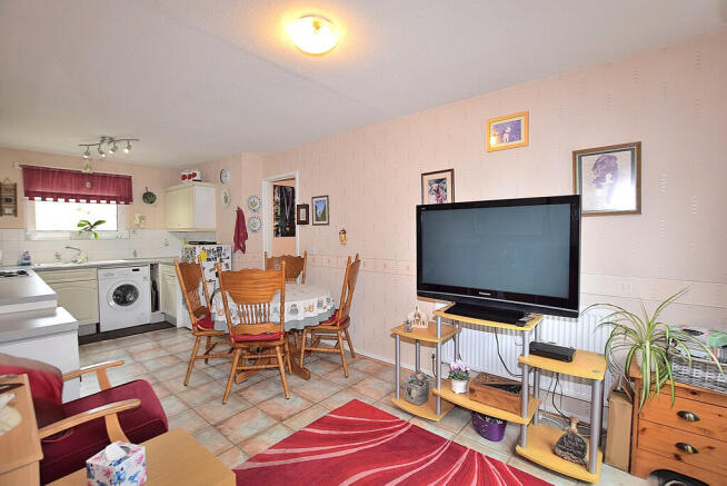 3 bed Terraced for sale Image 9