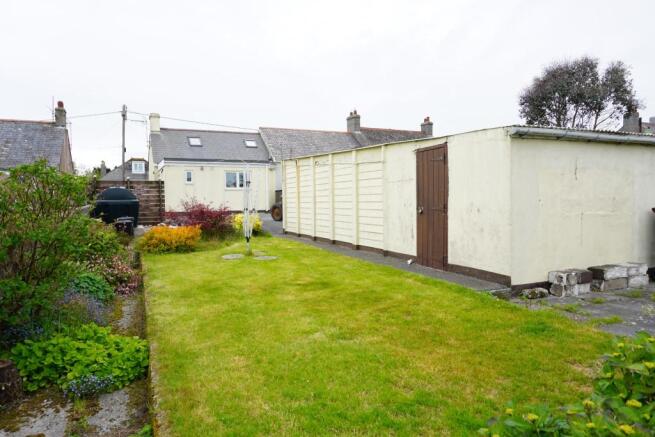 Garage & Garden