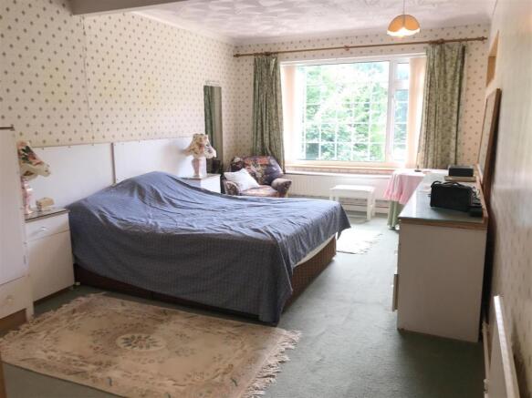 Bed 1.JPG