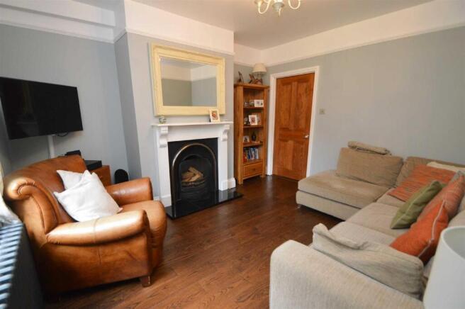 Lorne Terrace 17 Living Room.jpg