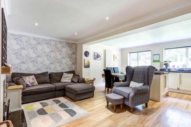 OPEN PLAN LIVING DINING KITCHEN