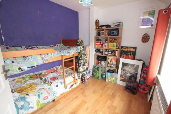BEDROOM 2