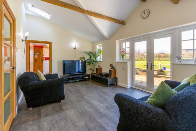 Brickyard Lane, Drakes Broughton, Pershore WR10 2AH photo 4