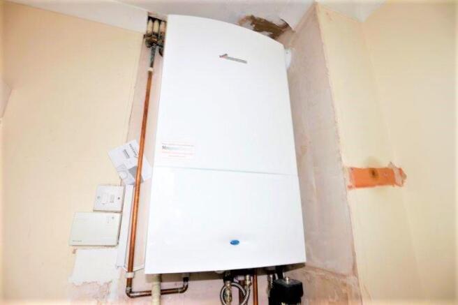 COMBI BOILER