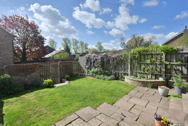 3 bed Semi-Detached for sale Image 4