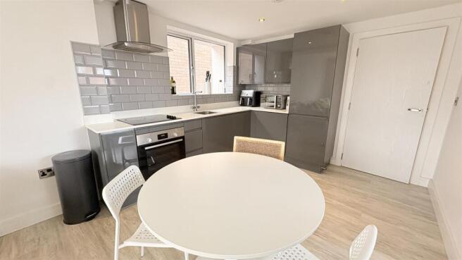 Open Plan Kitchen/Dining