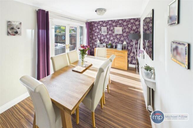 4 bed Detached for sale Image 7