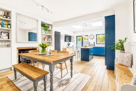 Burmester Road, Earlsfield, London, SW17