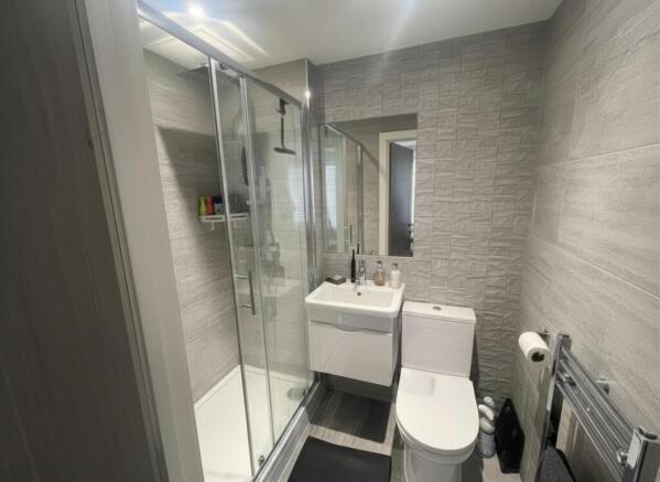 Bathroom 52 BW .jpg