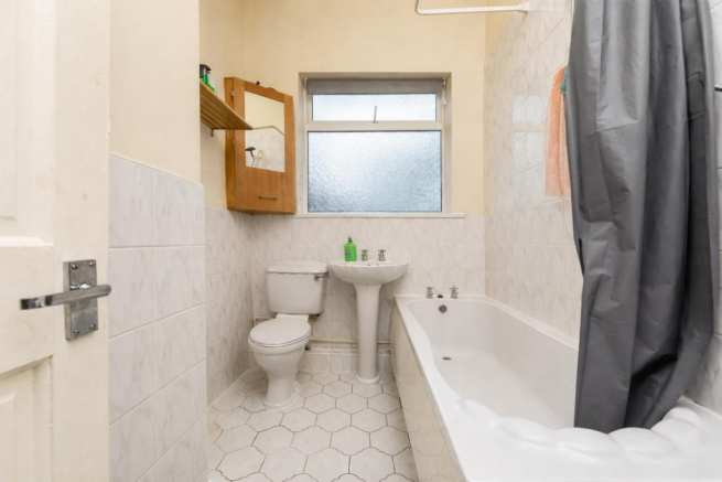 2 bed Terraced for sale Image 6